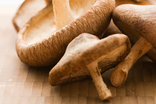 دندان و لثه&zwnj;ای سالم با این ابرمواد غذایی