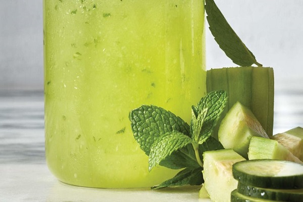 3 نوشیدنی مفید برای خلاص شدن از نفخ شکم