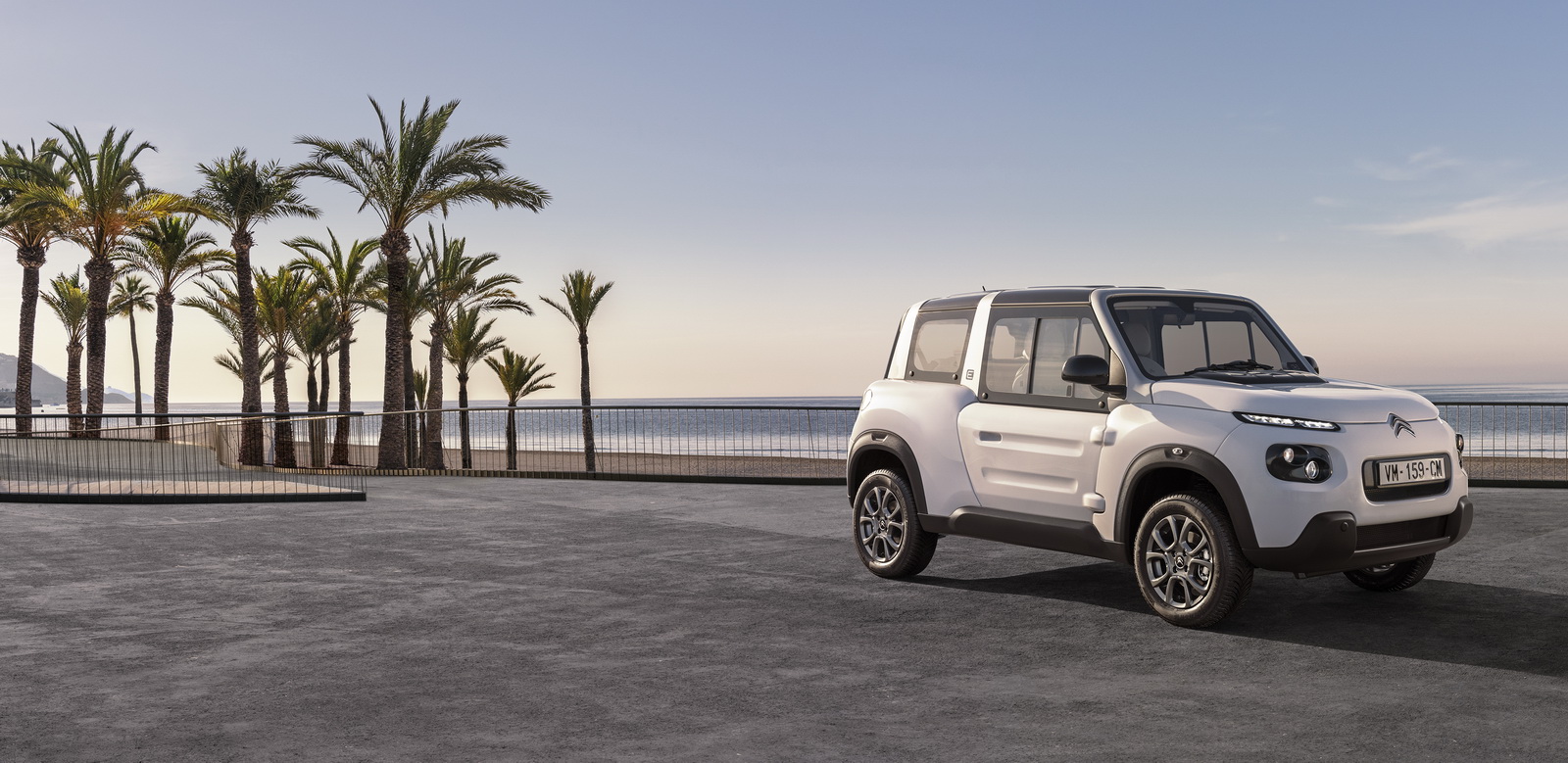 کاربردی شدن ئی- مهاری سیتروئن با کابین جدید و سقف سخت