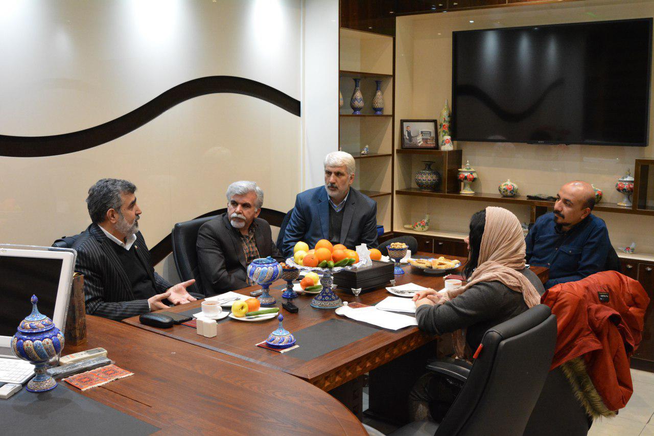 کمالوندی: اروپا به دنبال مکانیزم&zwnj;هایی است که از سرمایه گذاری شرکت&zwnj;های خود در ایران حمایت کند/ تیم آمریکایی برای اینکه بتواند اجماعی علیه ایران درست کند با مشکلات زیادی روبرو خواهد بود/در عالم سیاست زورگویی کاربردی ندارد/اگر برجام تقض شود كمتر از دو سال به بیشتر از آن میزان قبل و تعيين شده در قانون می&zwnj;رسیم