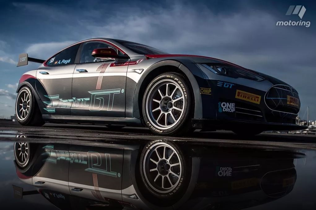 ورود تسلا به مسابقات اتومبیلرانی (+عکس)