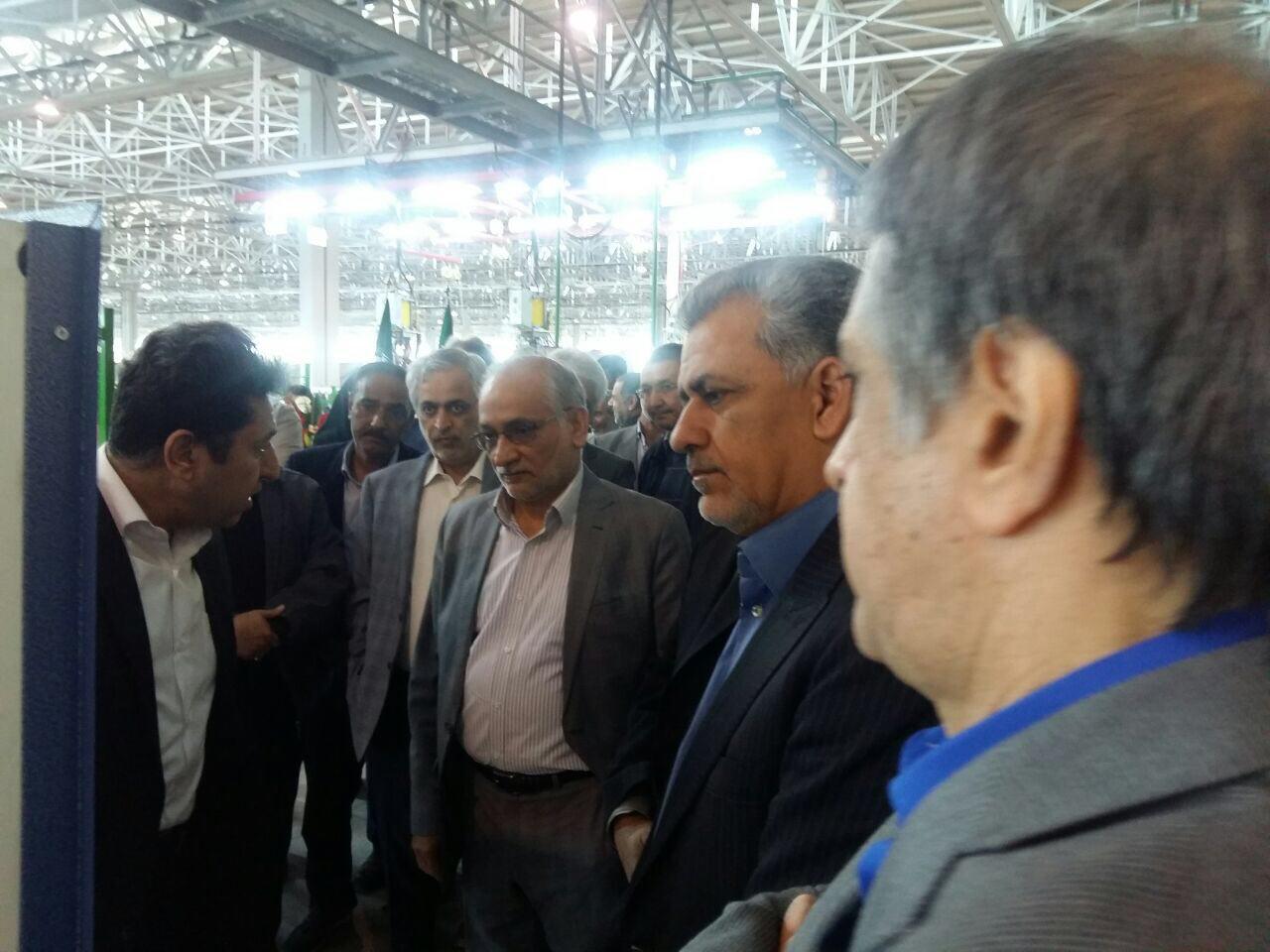 خودروسازان بم، محصول جدید جیلی را عرضه می کند