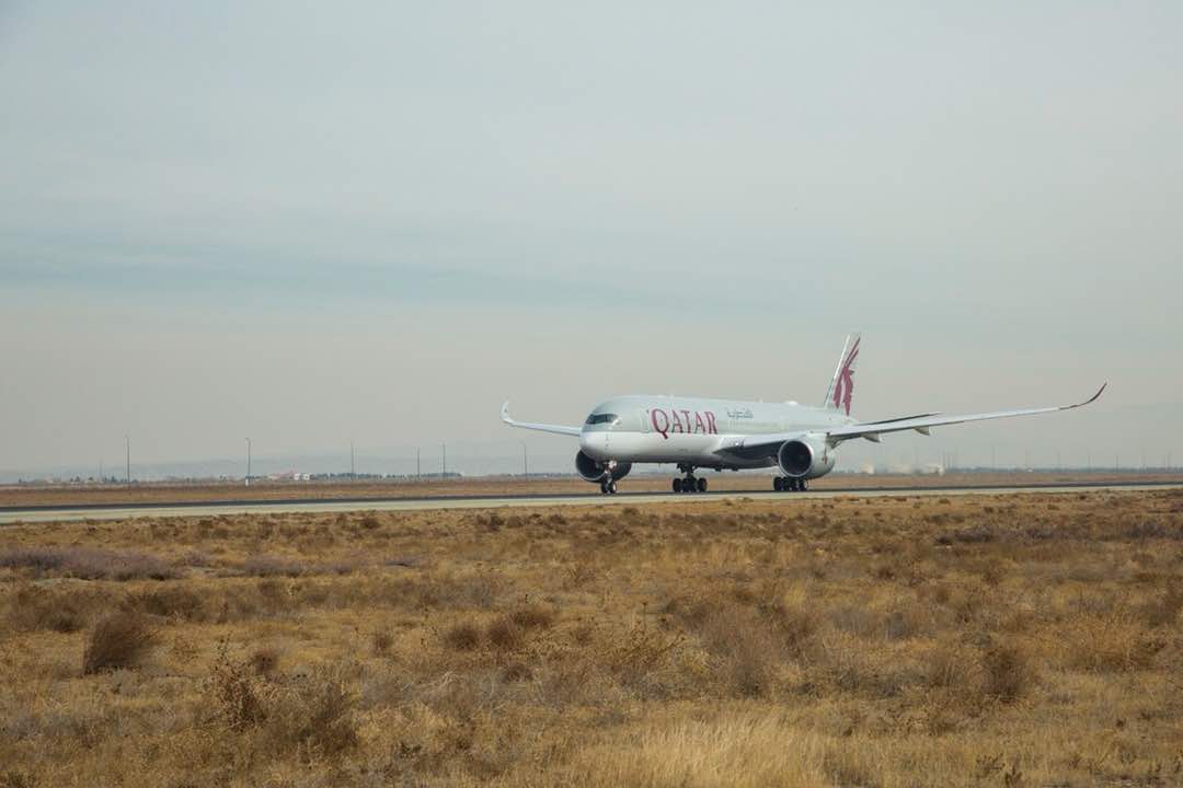 فرود اولین ایرباس 350 و بوئینگ 787 هواپیمایی قطر در ایران