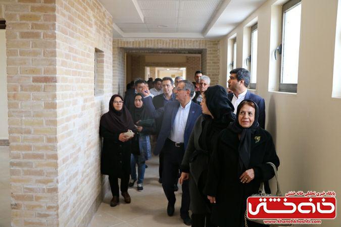 چگونگی تاسیس اولین دانشکده ایران شناسی در ایران/نیمی از هزینه های ساخت دانشکده توسط فردی خیّر پرداخت شده/