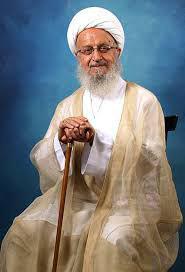 آیت&zwnj;الله مکارم: گفته اند فلانی در حسابش 600 میلیارد پول دارد/ مهر بانکی هم برایش درست کردند/ آنها هر روز یک دروغ می سازند