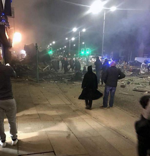 وقوع انفجاری مهیب در شهر «لستر» انگلیس (+عکس) وقوع انفجاری مهیب در شهر «لستر» انگلیس (+عکس)