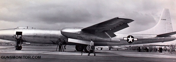 بمب افکنی که فقط دو نمونه از آن تولید شد!(+عکس)