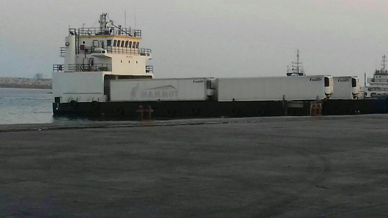 امضای قرارداد 12 میلیارد دلاری آمریکا و قطر برای فروش 72 جنگنده F15 / ورود 2 کشتی نظامی آمریکا به قطر برای مانور مشترک