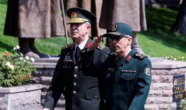 ورود رئیس ستاد ارتش ترکیه به تهران/ آغاز مذاکرات نظامی ایران و ترکیه ورود رئیس ستاد ارتش ترکیه به تهران/ آغاز مذاکرات نظامی ایران و ترکیه