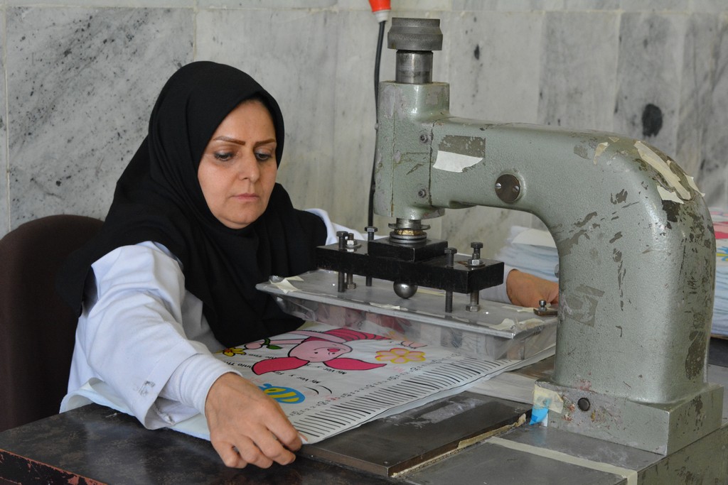 دید جامعه به معلولين بايد تغيير کند/ معلولان بدنبال اجرای طرح های اقتصادی درآمدزا دید جامعه به معلولين بايد تغيير کند/ معلولان بدنبال اجرای طرح های اقتصادی درآمدزا