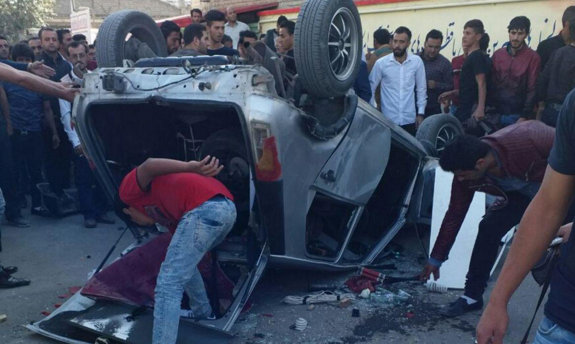 لطفا ترمز دستی را بکشید… لطفا ترمز دستی را بکشید…