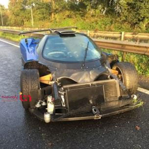 تصادف خودروی ۸ میلیاردتومانی (+عکس) تصادف خودروی ۸ میلیاردتومانی (+عکس)