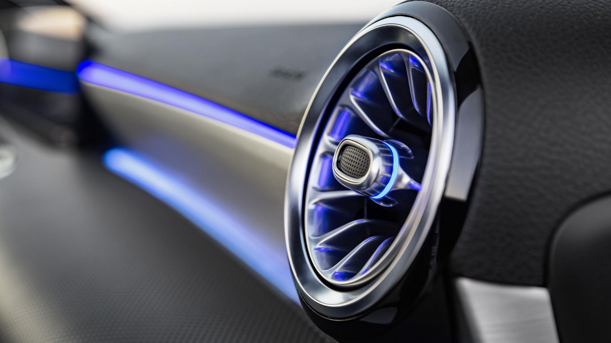 به کابین مرسدس بنز کلاس A خوش آمدید به کابین مرسدس بنز کلاس A خوش آمدید