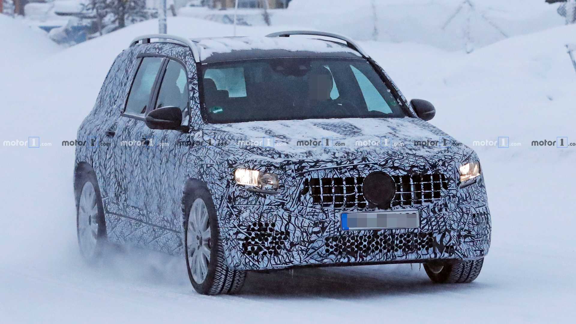 ظاهر سرد و عملکرد گرم بنز GBL 2020