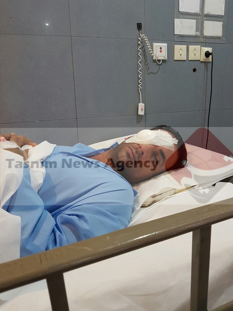 اتفاق تلخ در بازی استقلال و خونهبهخونه/هوادار استقلال بیناییاش را از دست داد (+عکس) اتفاق تلخ در بازی استقلال و خونهبهخونه/هوادار استقلال بیناییاش را از دست داد (+عکس)