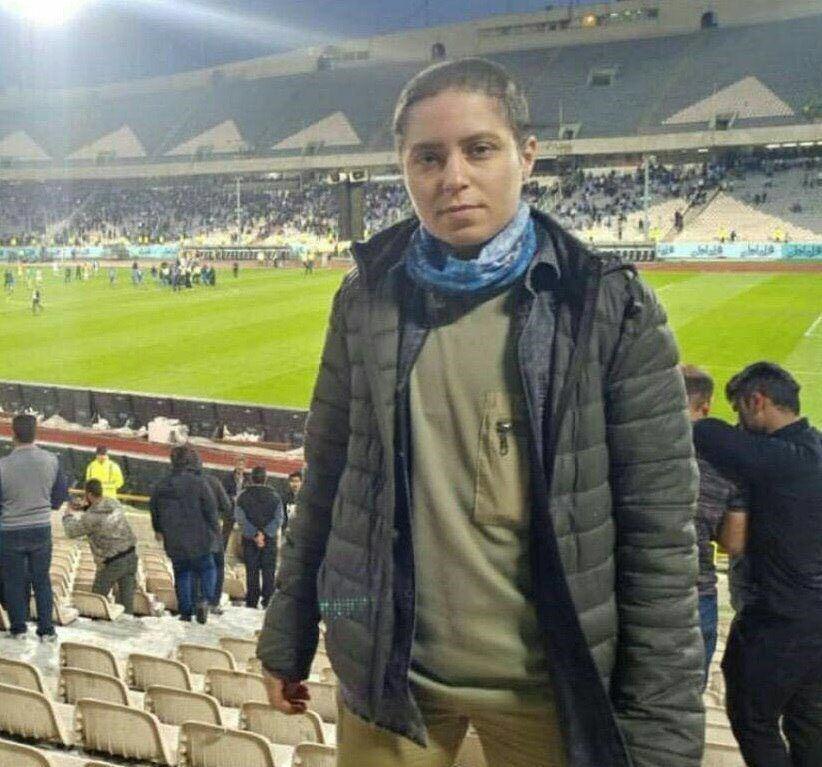 دختری که نظاره&zwnj;گر بازی استقلال پیکان بود (عکس)