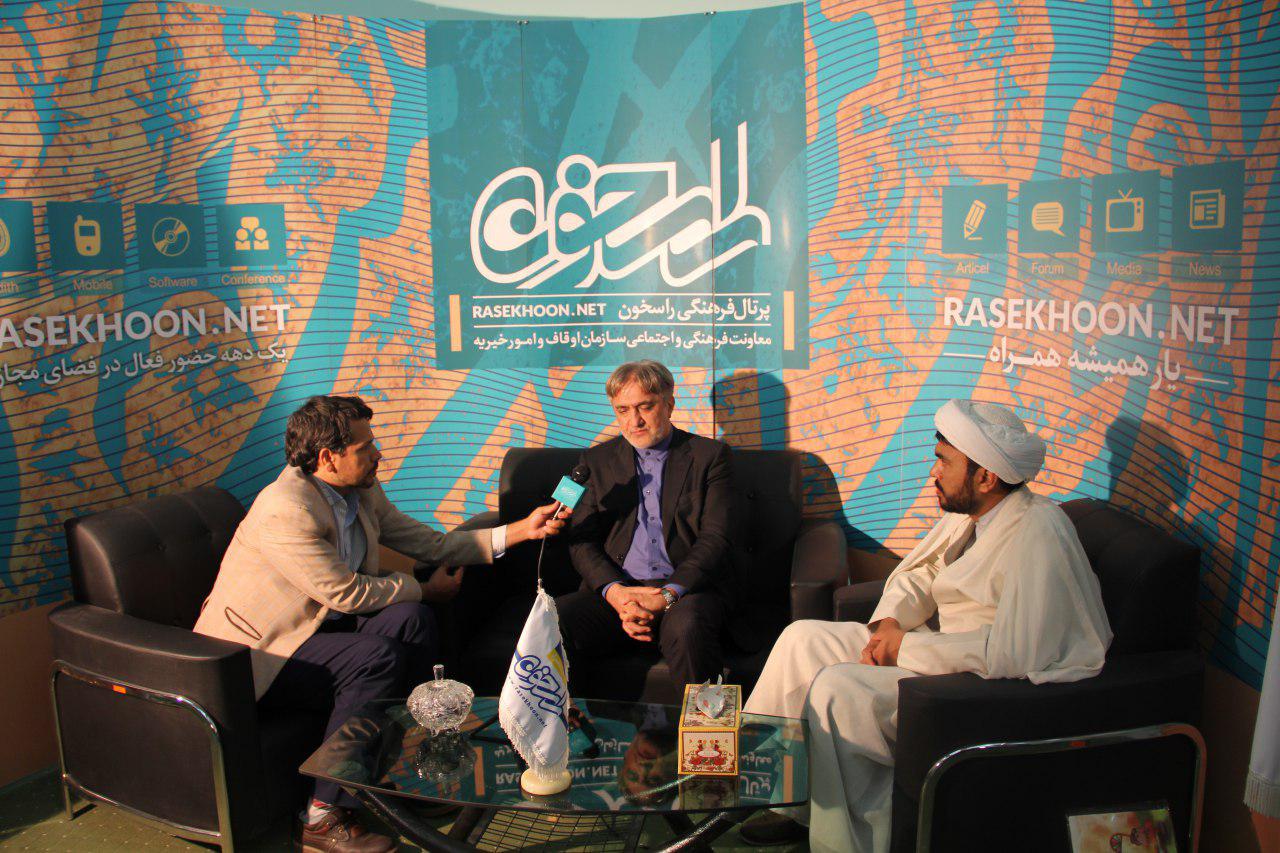 بازدید رییس مرکز فناوری اطلاعات و رسانه های دیجیتال از نمایشگاه قرآن کریم بازدید رییس مرکز فناوری اطلاعات و رسانه های دیجیتال از نمایشگاه قرآن کریم