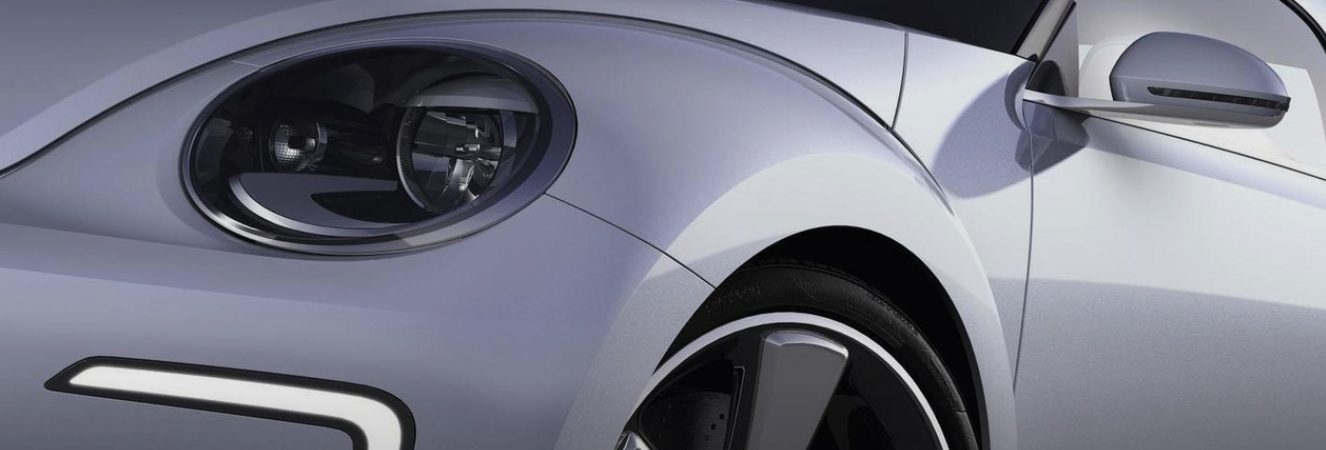 نسل بعدی بیتلهای فولکسواگن/ الکتریکی، چهار در با دف عقب نسل بعدی بیتلهای فولکسواگن/ الکتریکی، چهار در با دف عقب