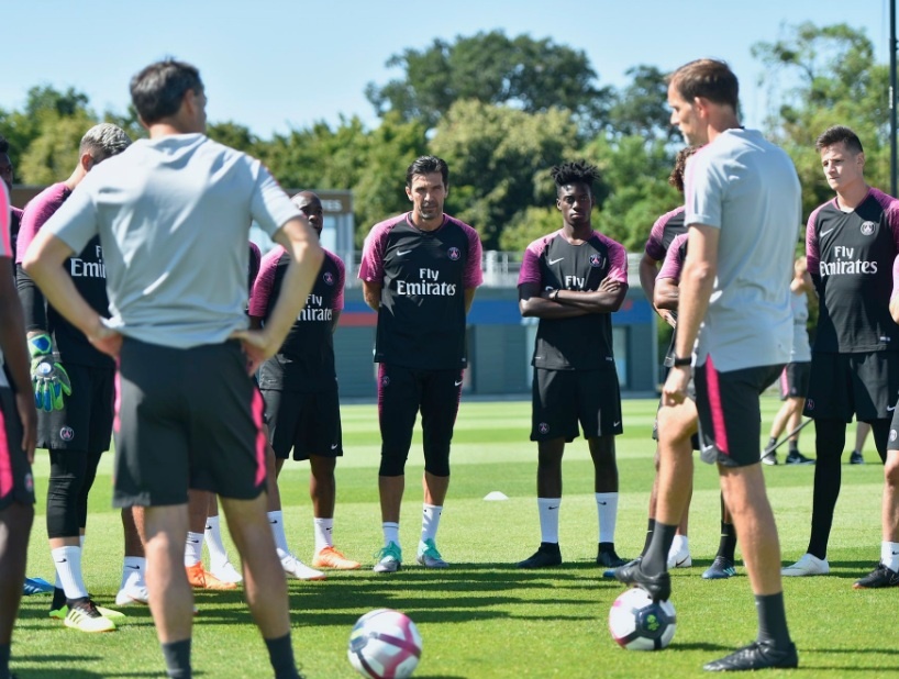 تصویری از حضور بوفون در تمرینات پاریسن&zwnj;ژرمن