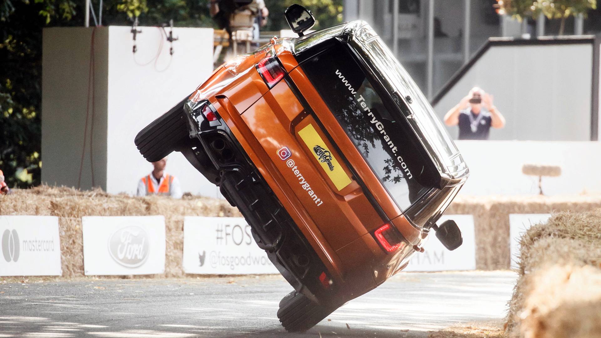 در گوودوود چه میگذرد