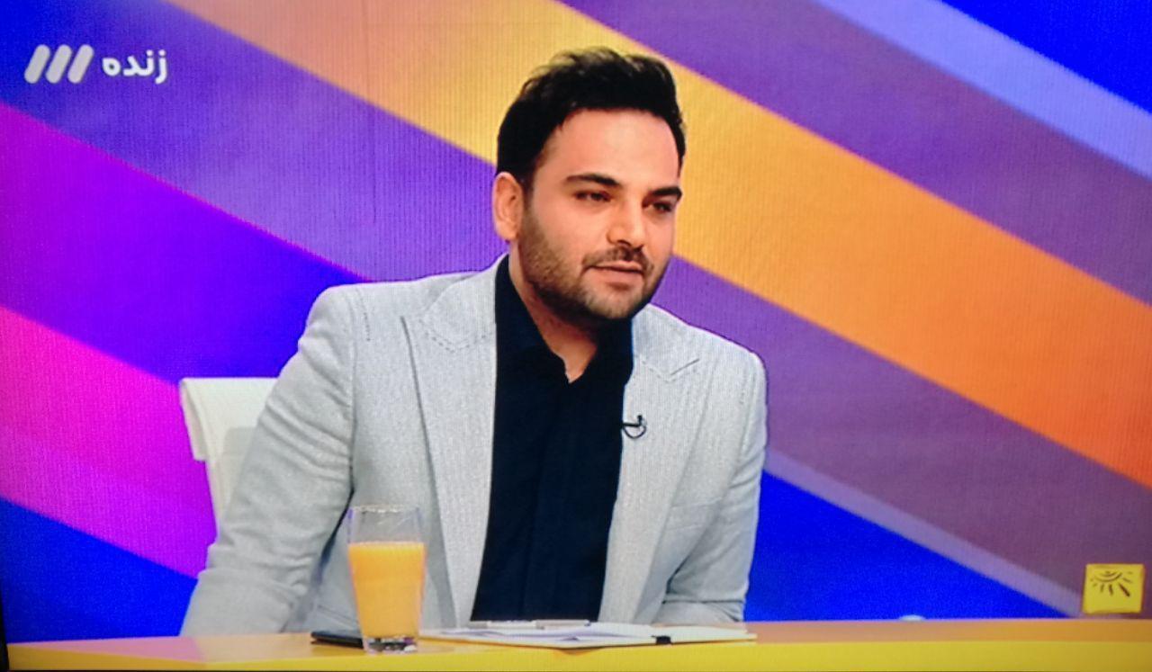 احسان علیخانی: پرداختی ثامن الحجج به صدا و سیما برای ۶ برنامه درطی ۳ سال بود/بدون مجوز حق تبلیغ پشمک را نیز نداریم/هزار تومان وام از هیچ جایی نگرفته&zwnj;ام