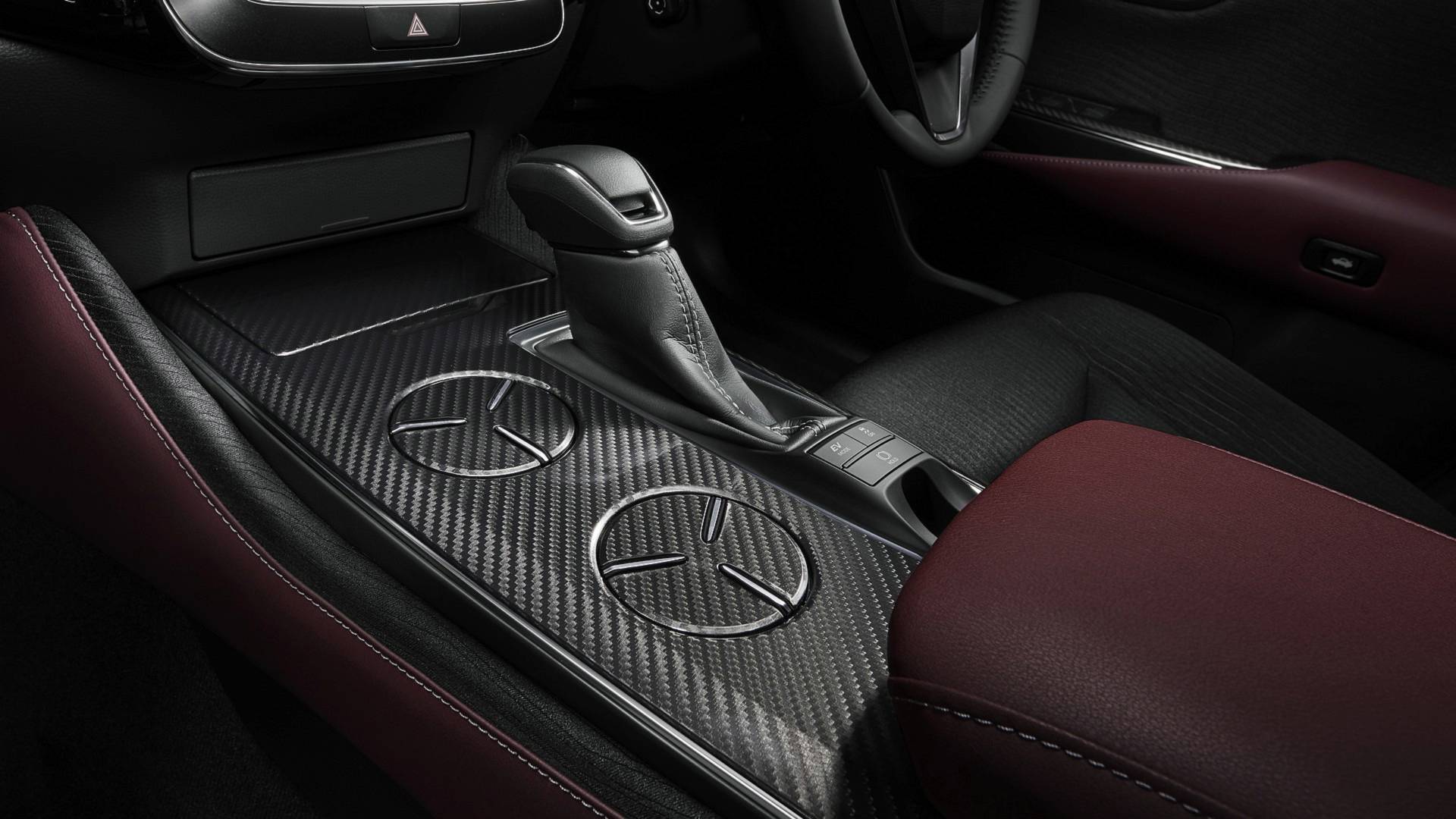 نمایش نسل جدید کراون تویوتا/ لوکس، شیک و فناورانه نمایش نسل جدید کراون تویوتا/ لوکس، شیک و فناورانه