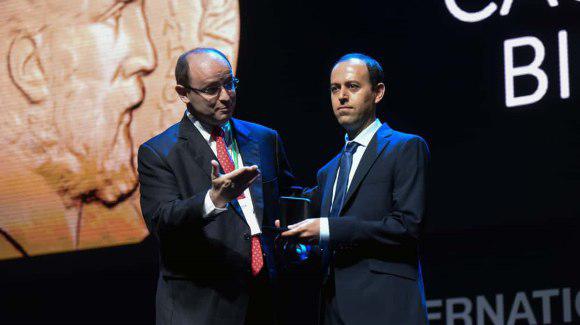 موفقیت یک ایرانی - انگلیسی در کسب مدال «فیلدز» ریاضیات موفقیت یک ایرانی - انگلیسی در کسب مدال «فیلدز» ریاضیات