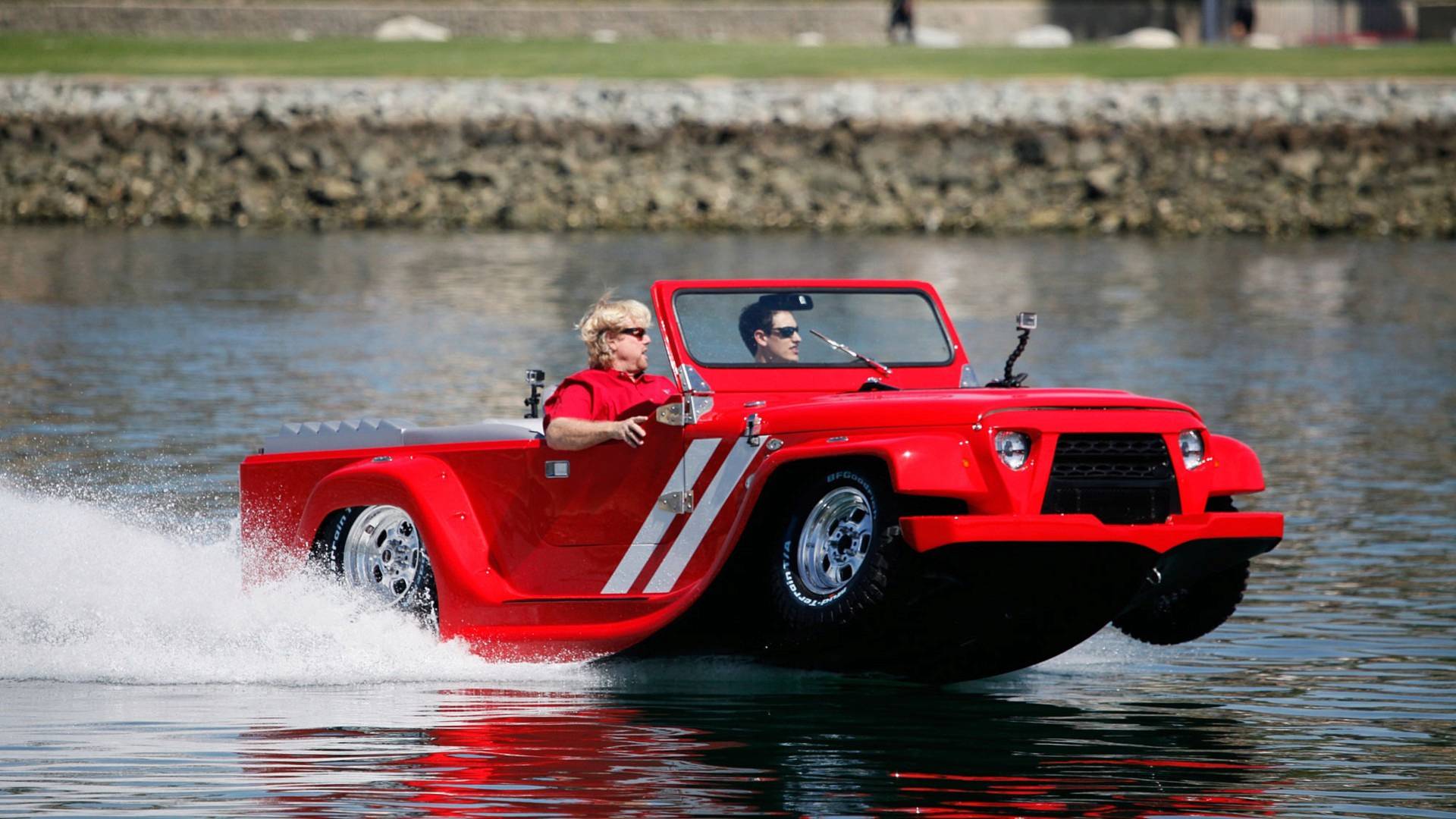 خودروهای دوزیست، حد واسط قایق و اتومبیل