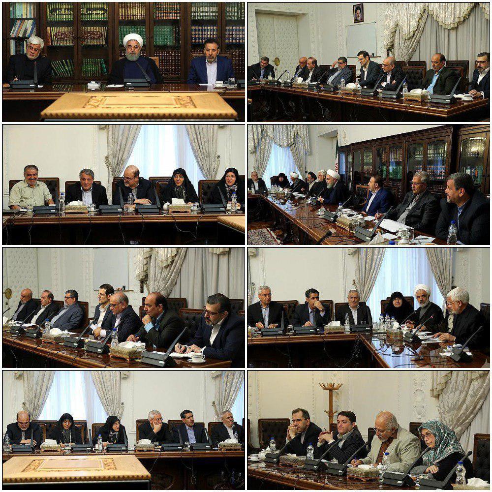 روحانی در دیدار اصلاح طلبان: در میانه یک جنگ تمام عیار اقتصادی قرار داریم/ اگر این دولت نبود، امروز وضعیت بغرنجی داشتیم