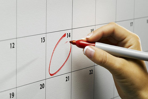 چرا برخی زنان و دختران بالغ در روزهایی از ماه، عصبی می شوند؟ راهکار چیست؟ اعضای خانواده چه باید کنند؟