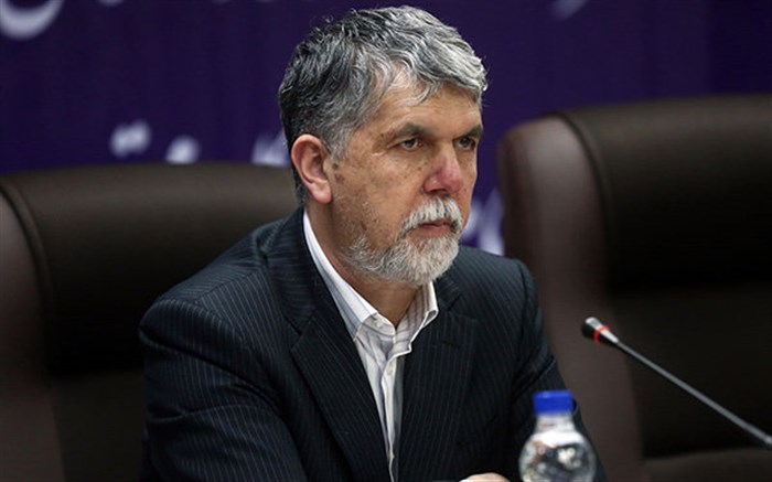 رضاکیانیان : آقایان محترم وزیر ارشاد و سرپرست سازمان سینمایی کشور، منتظر پاسخ&zwnj;تان هستم.