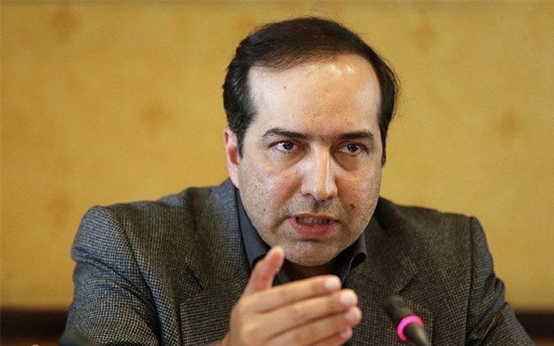 رضاکیانیان : آقایان محترم وزیر ارشاد و سرپرست سازمان سینمایی کشور، منتظر پاسخ&zwnj;تان هستم.