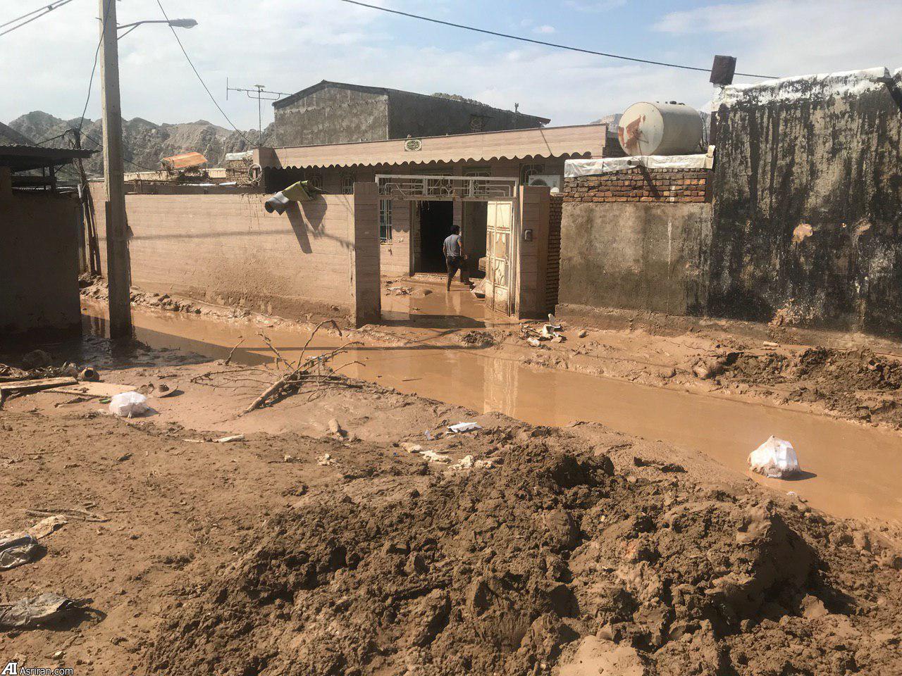 اهالی ده هنوز هم دل نکنده&zwnj;اند از &laquo;بابازید&raquo; سیل زده!