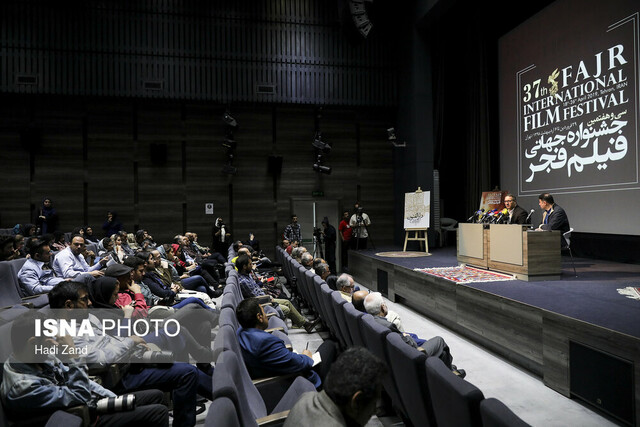 نشست خبری دبیر جشنواره جهانی فیلم فجر