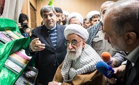 وقتی که فرزند آیتالله جنتی هم قانع نمیشود! وقتی که فرزند آیتالله جنتی هم قانع نمیشود!