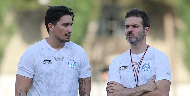 آب پاکی روی دست هواداران استقلال؛ دستیاران استراماچونی از گروه استقلالیها خارج شدند استراماچونی