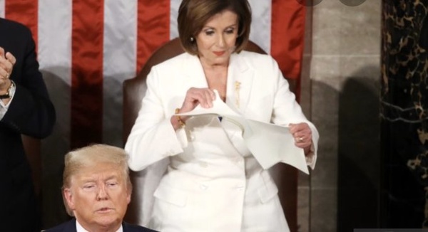 ادامه تنش&zwnj;ها بر سر پاره شدن متن سخنرانی ترامپ