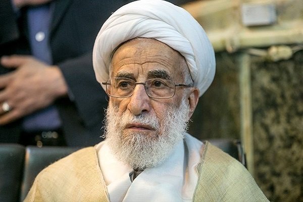 آیت&zwnj;الله جنتی: رئیس&zwnj;جمهور حرفی نزند که دشمنان سوء استفاده کنند