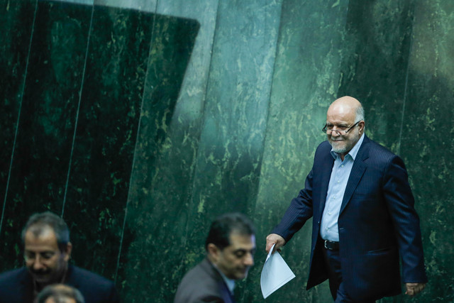 وزیر نفت: طرح&zwnj;های بهسازی پالایشگاه&zwnj;ها در دست اجرا قرار دارد