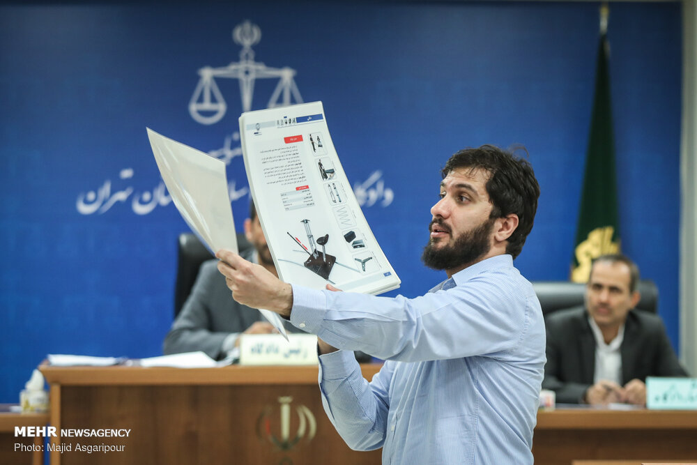 بگومگو های ادامه دار داماد وزیر بانماینده دادستان/ از کوچه پشتی تا دولاب! بگومگو های ادامه دار داماد وزیر بانماینده دادستان/ از کوچه پشتی تا دولاب!