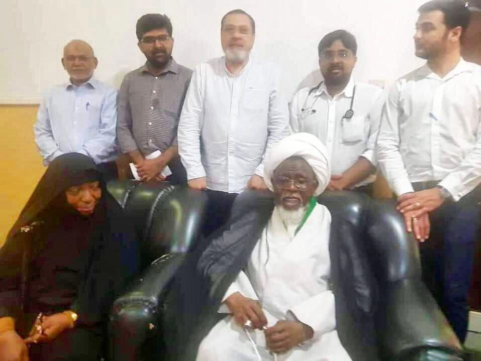 حضور تیم پزشکی در محل اسارت شیخ زکزاکی برای اولین بار (+عکس)