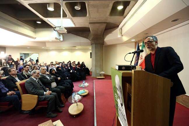 سروش محلاتی: دغدغه آئینه&zwnj;وند، دغدغه اتصال به ریشه و انطباق با زمان است