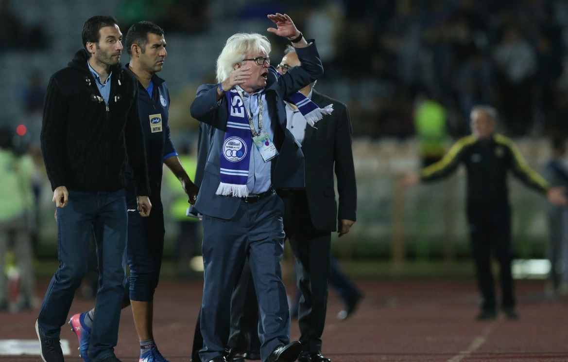 شیر پیر آلمانی در سوت&zwnj;هایش گم شد