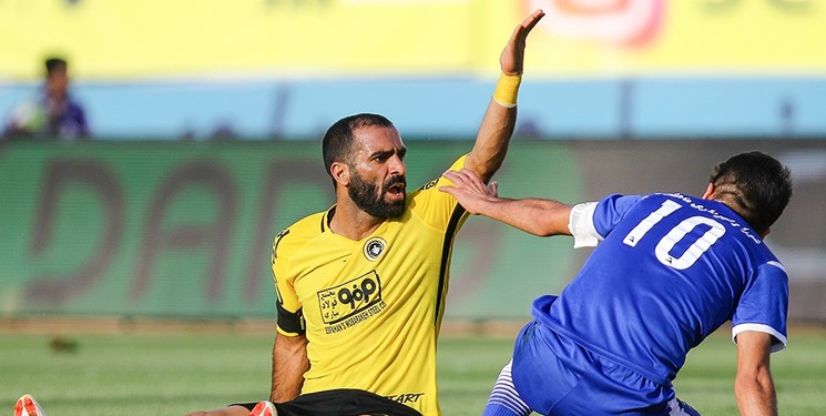 کیانی: هیچ&zwnj;کس حاضر به زدن پنالتی نبود/ باخت را گردن می&zwnj;گیرم!