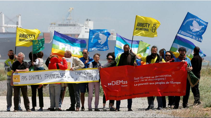 اعتراض روزنامهنگاران فرانسوی به احضارهای امنیتی در مورد جنگ یمن اعتراض روزنامهنگاران فرانسوی به احضارهای امنیتی در مورد جنگ یمن