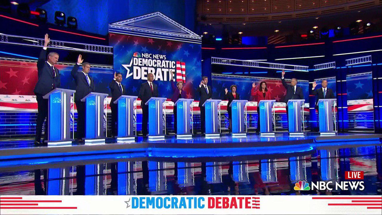 رای&zwnj;گیری درباره برجام در نخستین مناظره انتخاباتی نامزدهای حزب دموکرات آمریکا(+عکس)