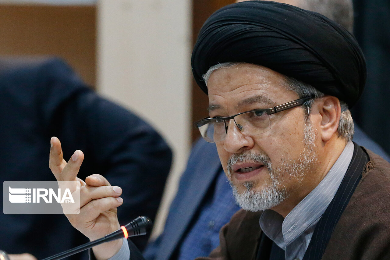 دبیر شورای عالی انقلاب فرهنگی: ایران جزء 4 کشور برتر جهان در رشد علمی است