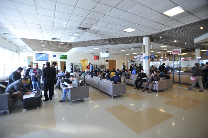 ايران خودرو درتعطيلات تابستاني خودرو تحويل مشتريان مي دهد ايران خودرو درتعطيلات تابستاني خودرو تحويل مشتريان مي دهد