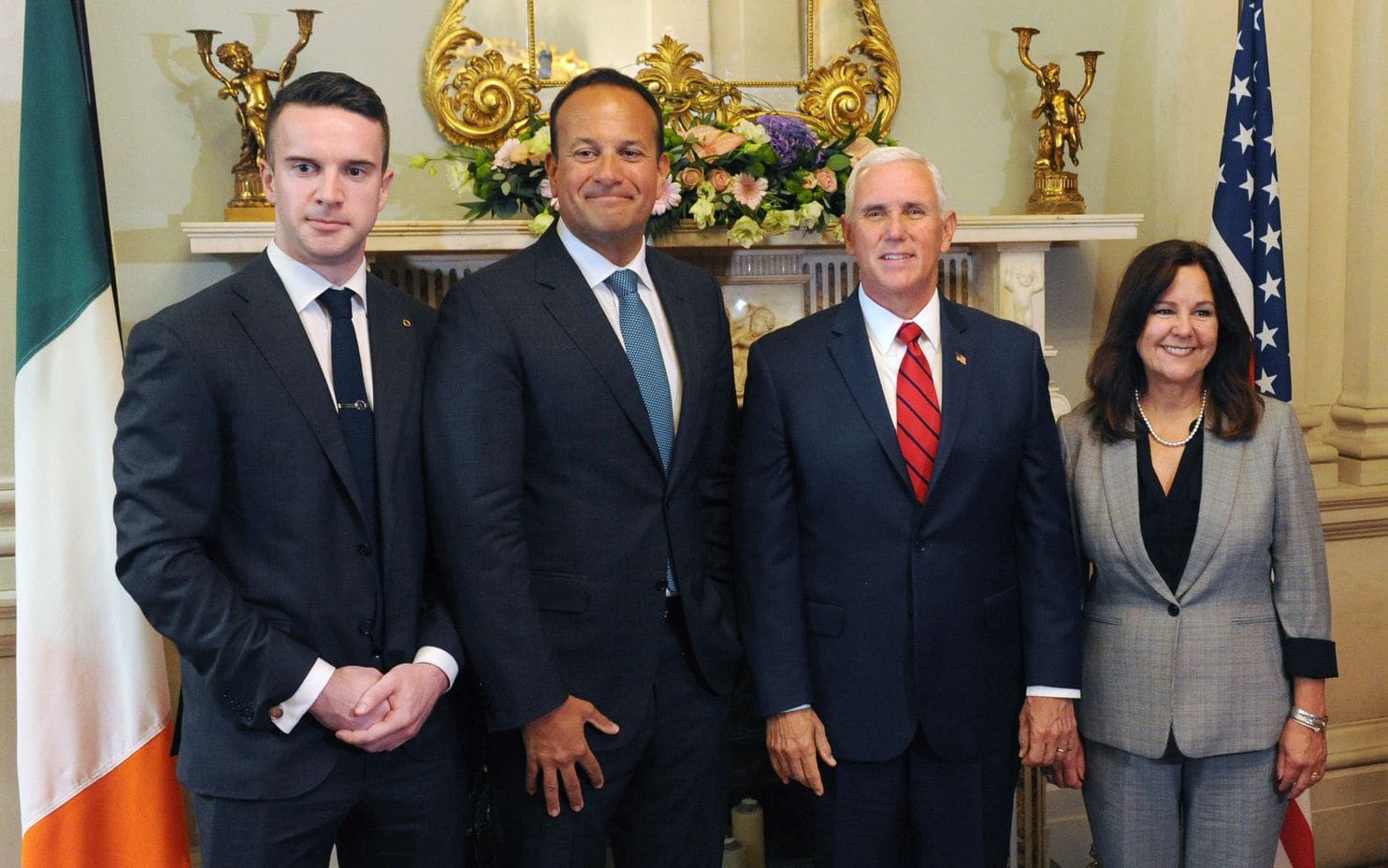 ثروت اندوزی ترامپ از سفرهای سیاسی مقامات آمریکا/ ترامپ هتلش در دوبلین را به تیم دولت اجاره داد