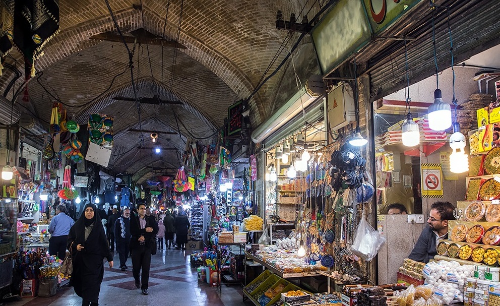 قیمت خودرو و ۸۰ قلم کالای پرمصرف کاهشی شد/ ورود بسیج به کنترل بازار